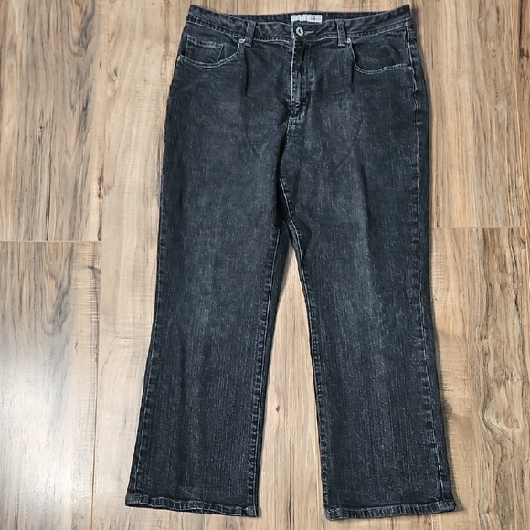 Chicos Platinum 2.5 Short Black Denim Jeans - Picture 1 of 7